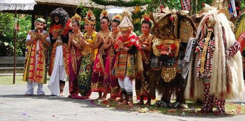 Tari Barong Bali