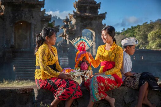 Discover Balinese Traditions: 7 Local Customs Every Visitor Should Know