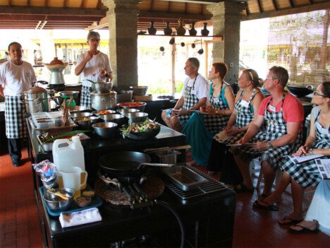 12 Irresistible Bali Cooking Classes and Food Tours for the Hungry Traveler