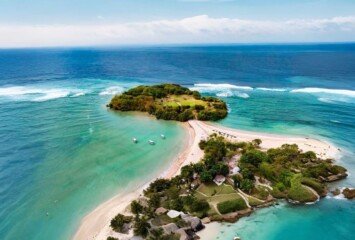 Bali’s Kuta, Seminyak & Nusa Dua Beaches Unique