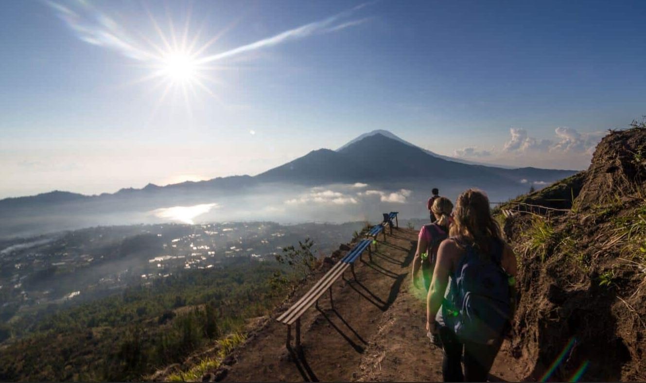 Bukit Batu Madeg Songan Sunrise with a View of Mount Batur