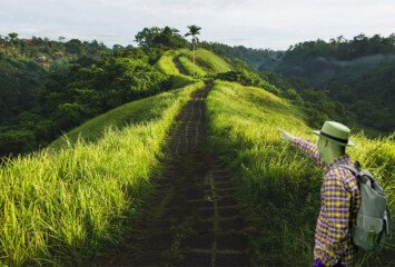 Campuhan-Ridge-Walk-to-Hidden-Waterfalls-–-Serenity-&-Surprise