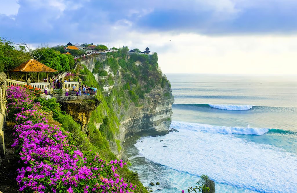 Feel the Bali Breeze: Top 6 Reasons This Destination Will Change Your Life