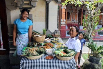 How to Take a Balinese Cooking Class in a Local Home