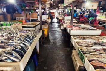 Jimbaran Seafood Market & Galleries