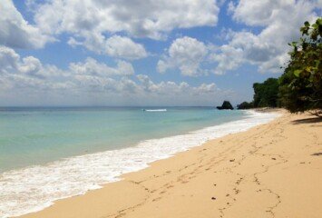 Pantai Yeh Leh - The Secret Lagoon
