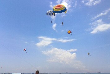 Parasailing Bali