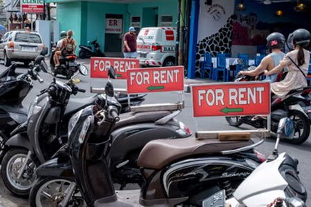 Scooter Rentals in Seminyak