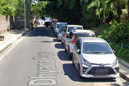 Street Parking Seminyak