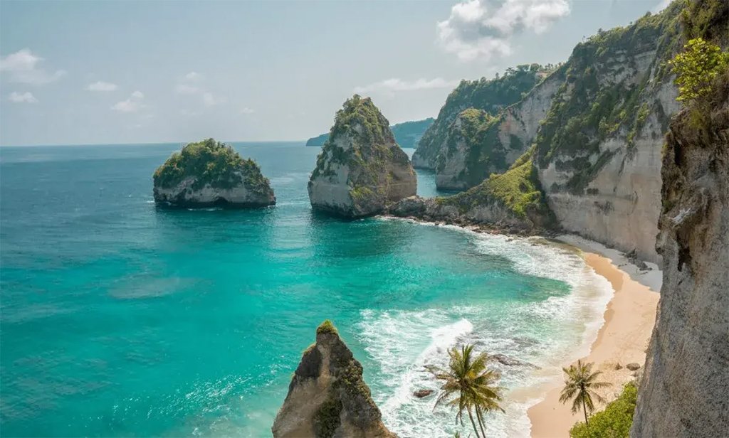 Sun, Surf & Serenity: 5 Top Beaches in Kuta, Seminyak & Nusa Dua