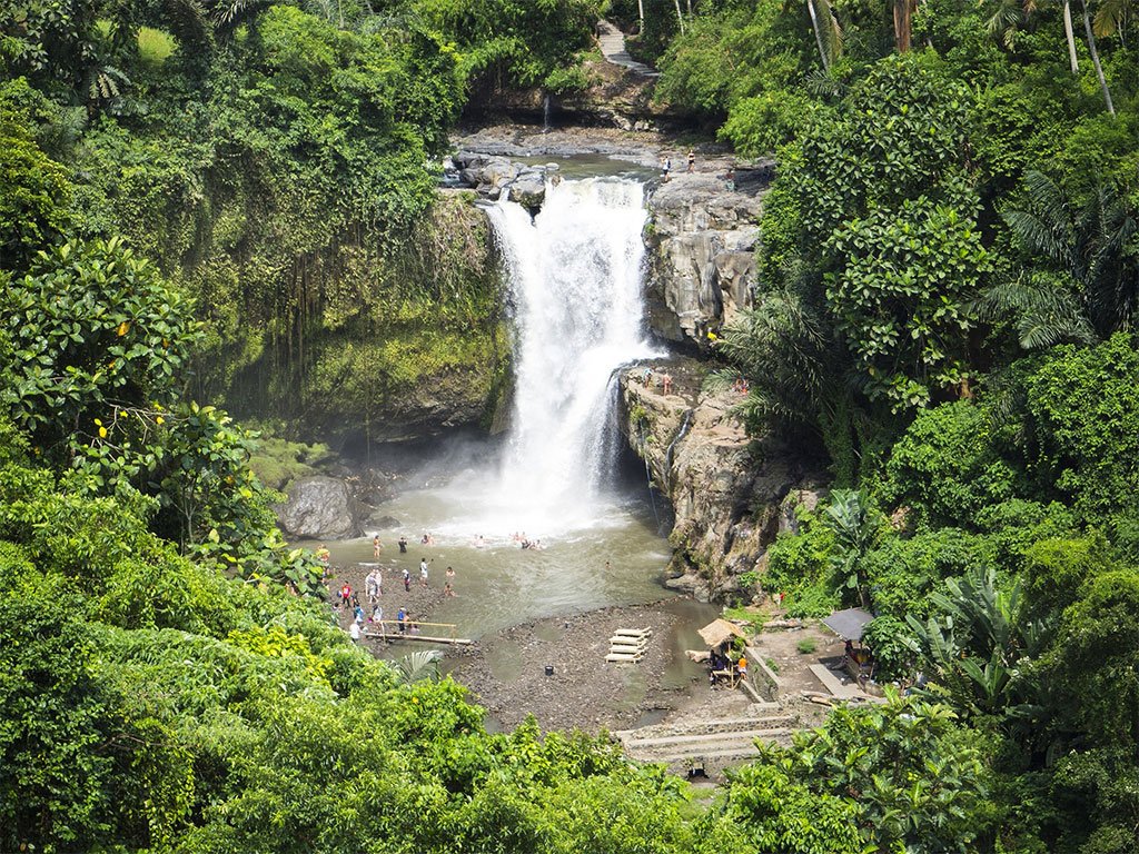 Tegenungan Waterfall