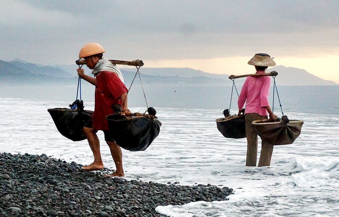 Visiting Bali’s Salt Farms A Forgotten Tradition