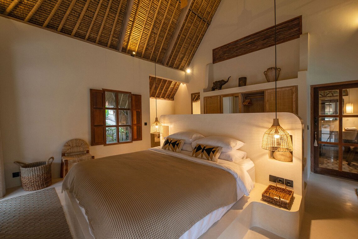 Vila 4-Kamar Tidur di Canggu – Pesona Unik Bertemu Kemewahan Modern - BVI56244
