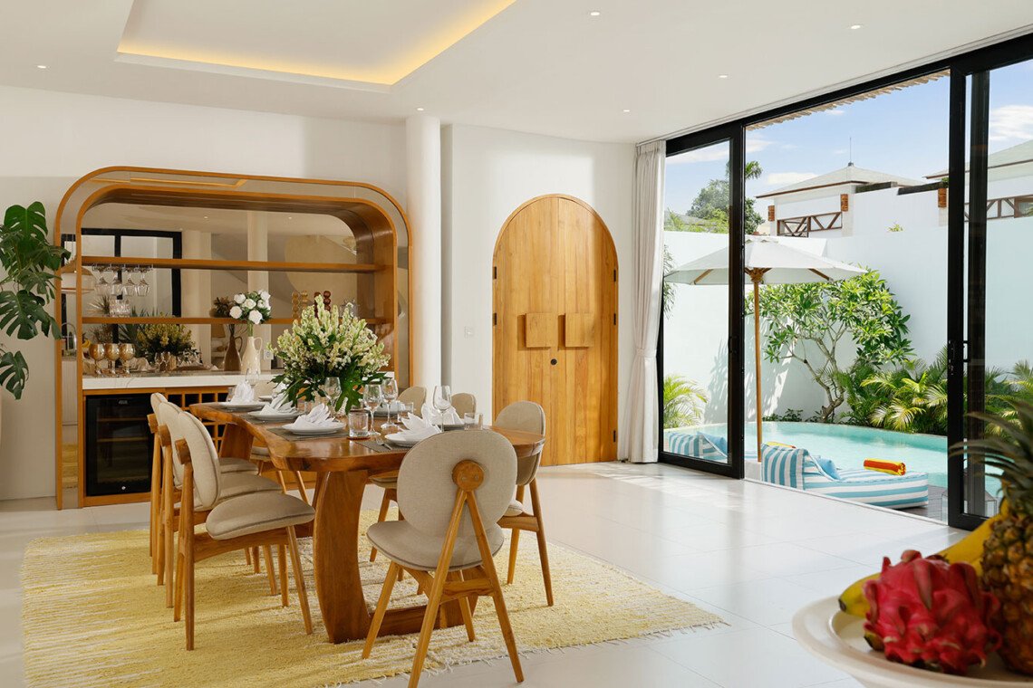 Vila 4 Kamar Tidur yang Tenang di Tengah Canggu, Bali - BVI56206 (1)