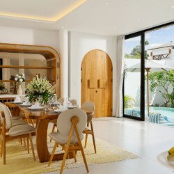 Vila 4 Kamar Tidur yang Tenang di Tengah Canggu, Bali - BVI56206 (1)