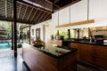 Retret Mewah 3 Kamar Tidur di Canggu, Bali – BVI56035