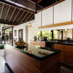 Retret Mewah 3 Kamar Tidur di Canggu, Bali – BVI56035