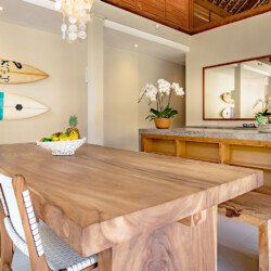 Vila Tropis 3-Kamar Tidur dengan Kolam Renang Pribadi di Canggu, Bali – BVI38018