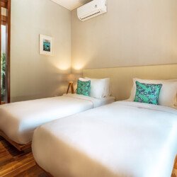 Vila Tropis 3-Kamar Tidur dengan Kolam Renang Pribadi di Canggu, Bali – BVI38018