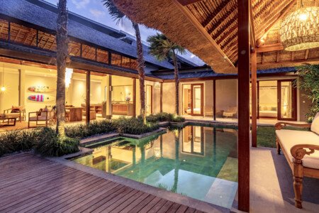 Vila Tropis 3-Kamar Tidur dengan Kolam Renang Pribadi di Canggu, Bali – BVI38018