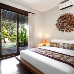 Villa Mewah 3 Kamar Tidur di Canggu Bali – BVI56004