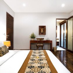 Villa Mewah 3 Kamar Tidur di Canggu Bali – BVI56004