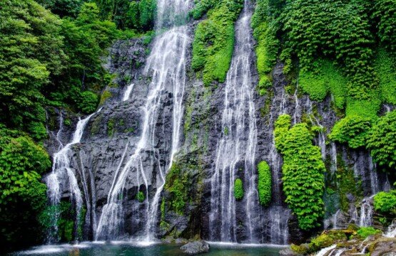 Banyumala Twin Waterfalls