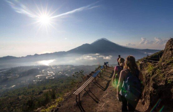 Bukit Batu Madeg Songan Sunrise with a View of Mount Batur
