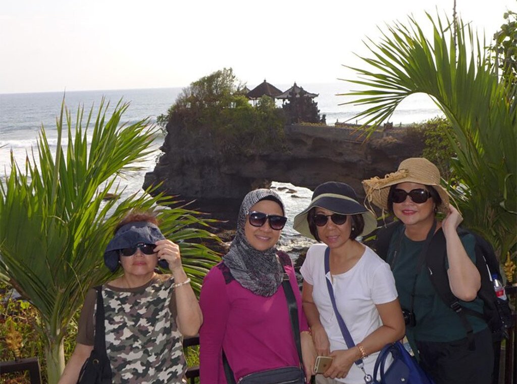 How to Travel Bali With a Large Group of Friends
