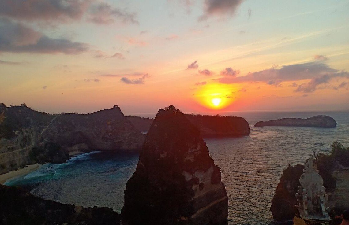 Nusa Penida Sunrise from Paradise