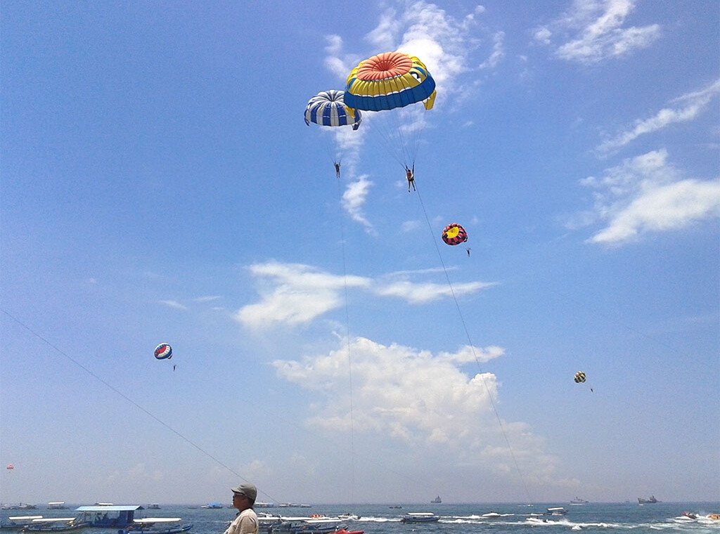 Parasailing Bali
