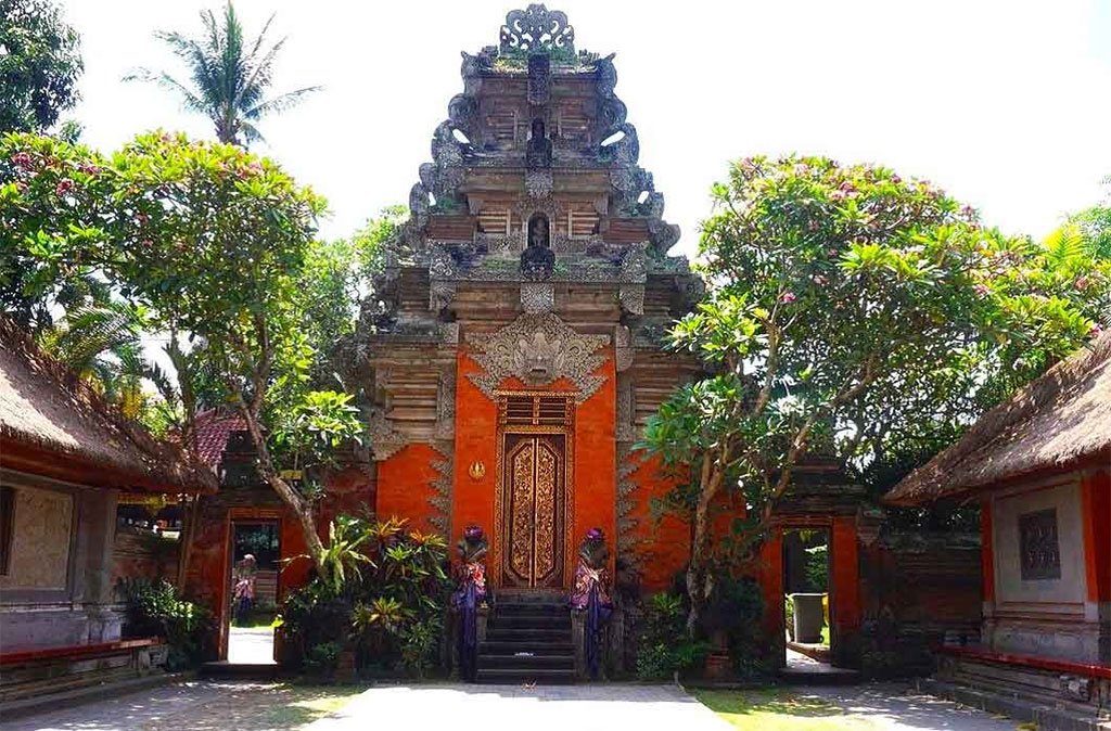 Royal Ubud Palace
