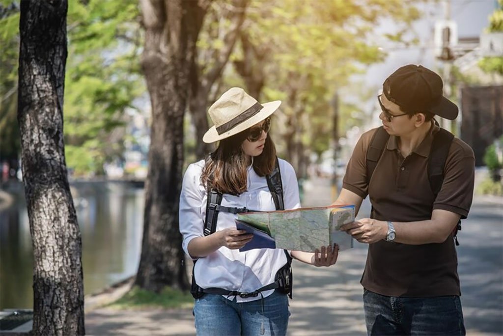 Speak Like a Local in Bali Bahasa Indonesia Phrases and Travel Apps You Need