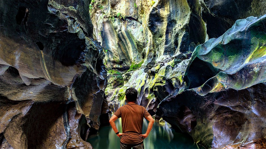 The-Hidden-Canyon-of-Beji-Guwang