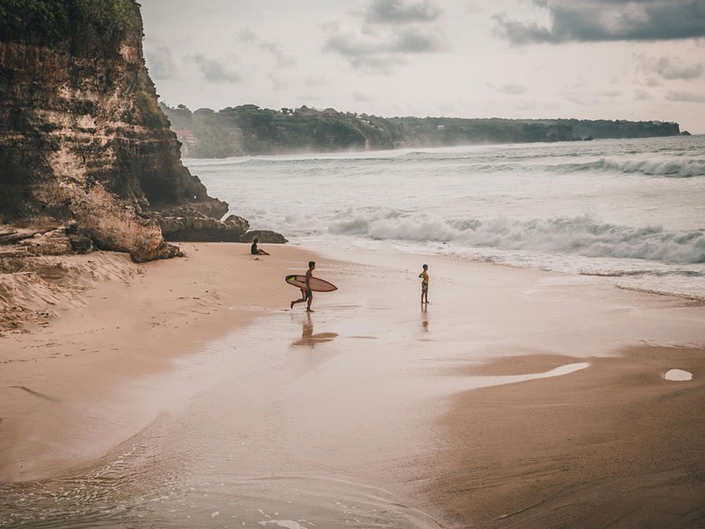 Uluwatu-Beach